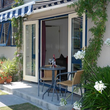 The Village Apartment, Just Steps To The Village Shops, Bars And Restaurants Havelock North Exteriér fotografie