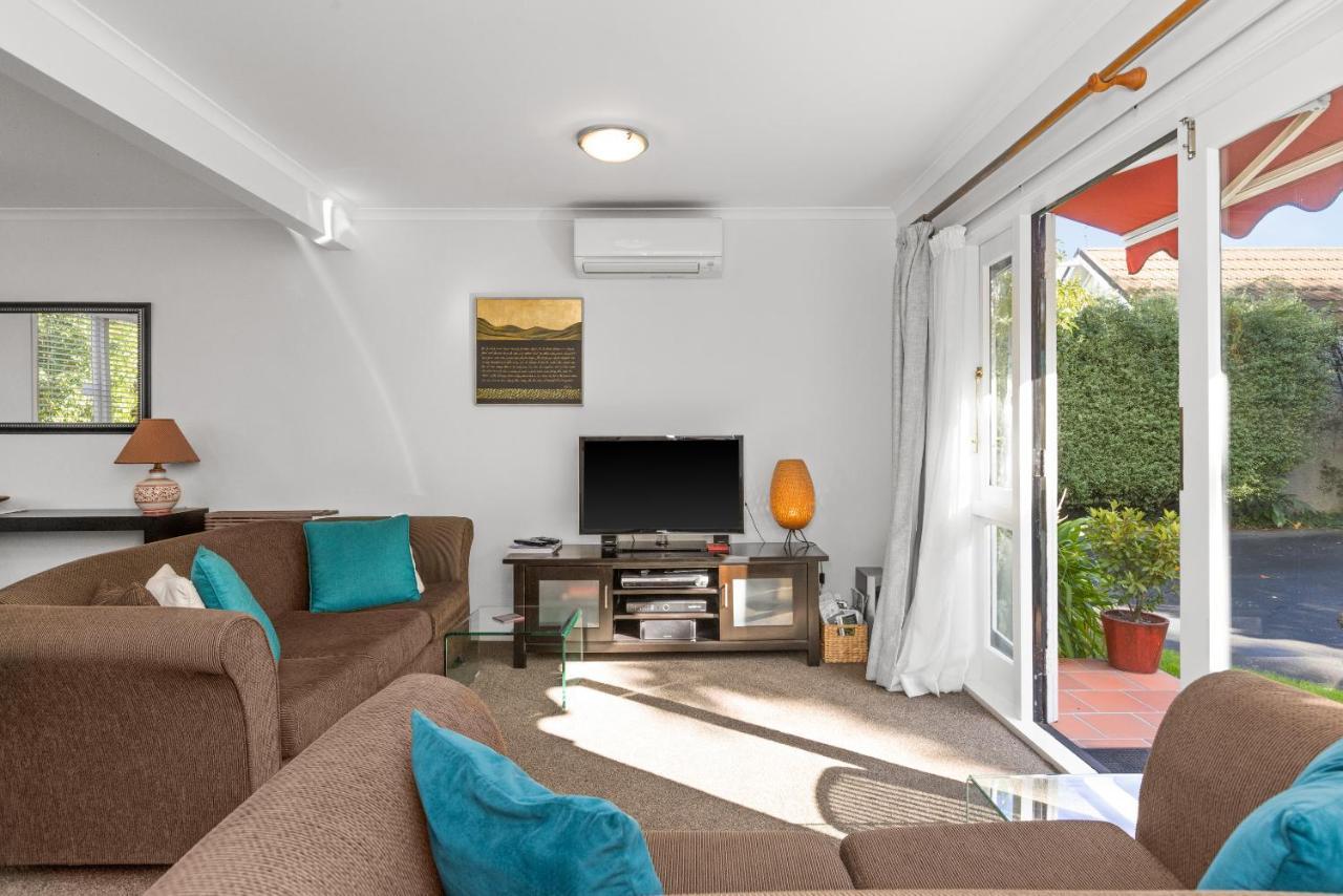 The Village Apartment, Just Steps To The Village Shops, Bars And Restaurants Havelock North Exteriér fotografie